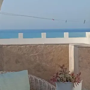 https://apartamentos-los-peces.1costadelsol.com